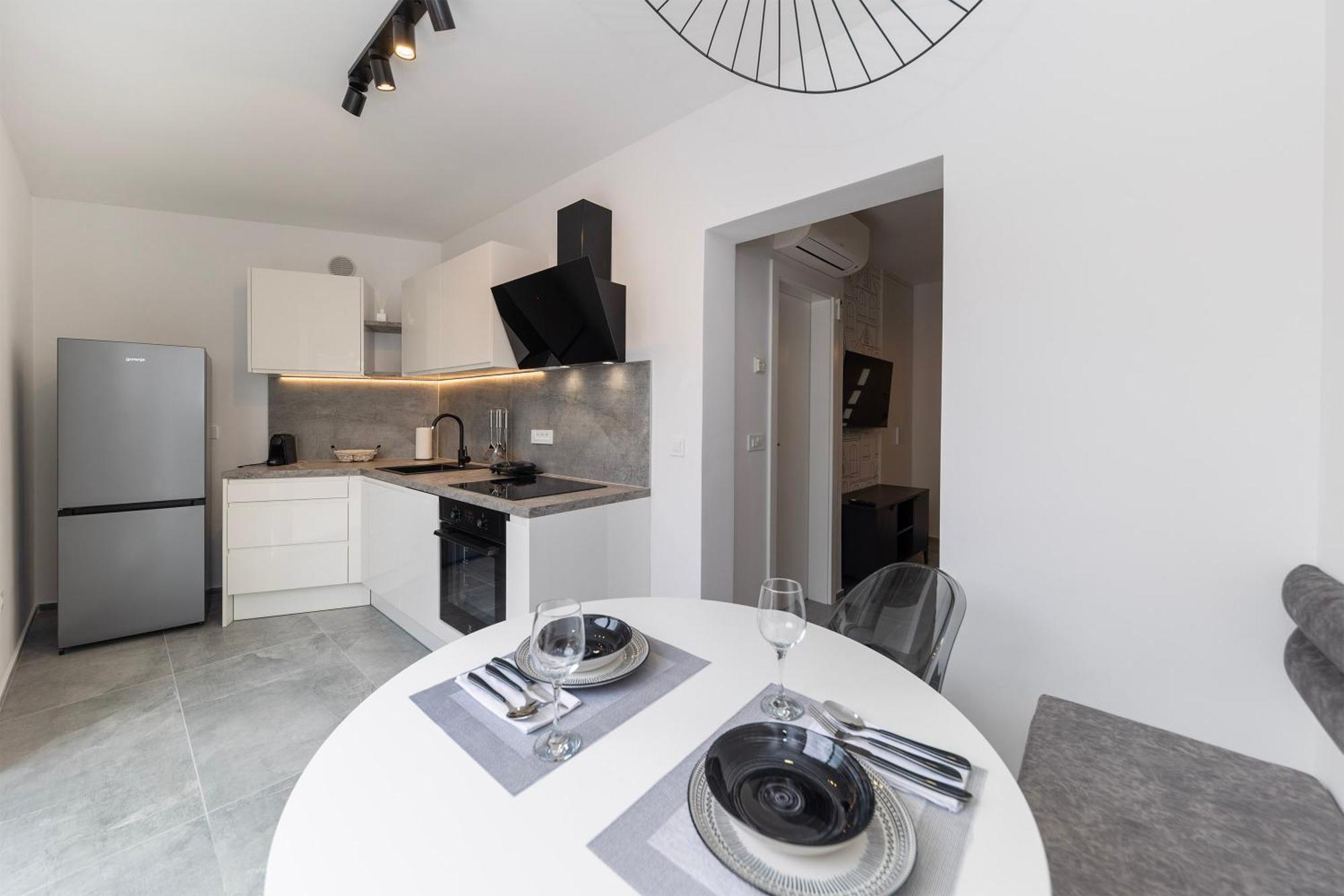 Find Your Haven In Morena Celeste Seaside Puntamika Apartments! Zadar Eksteriør bilde