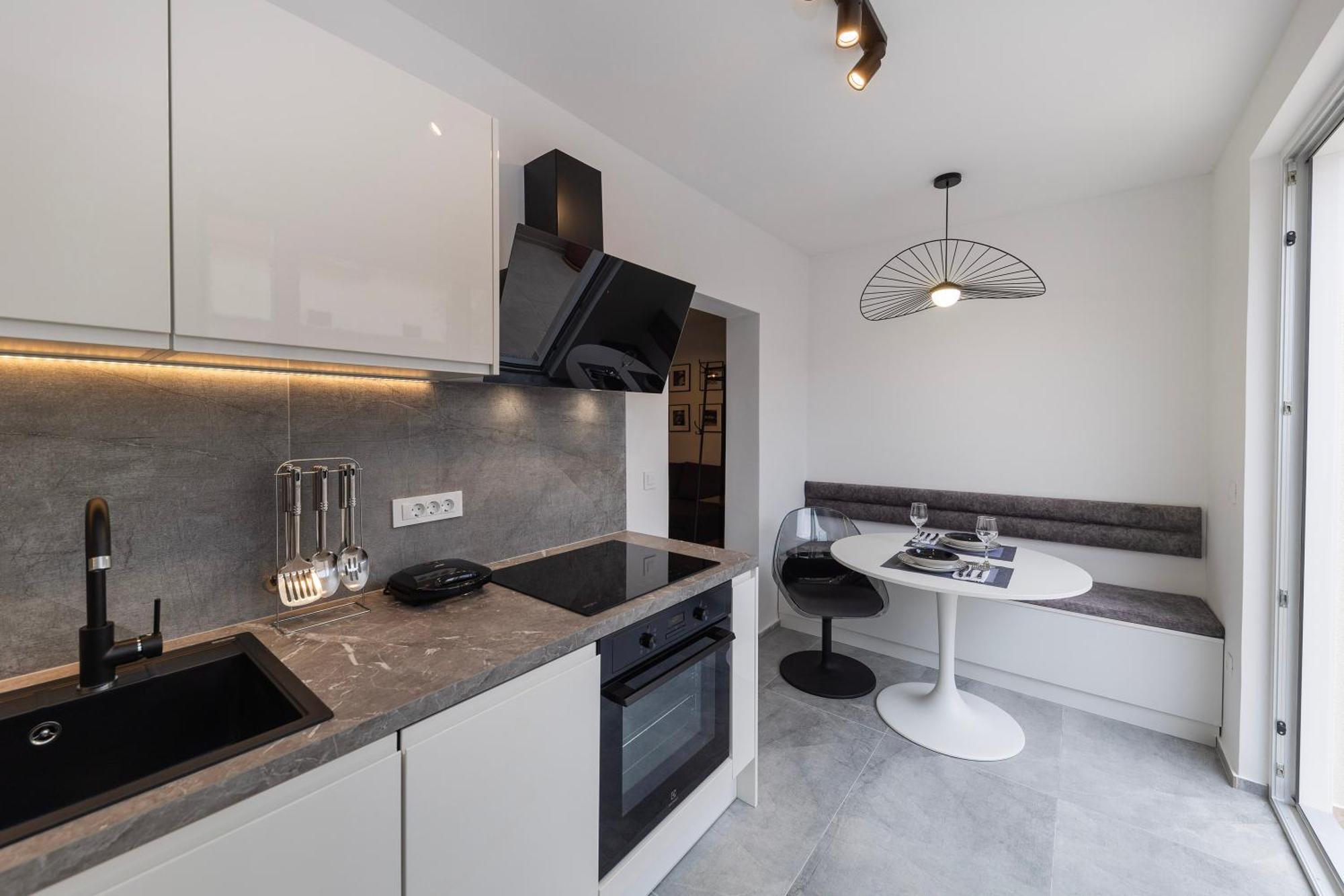 Find Your Haven In Morena Celeste Seaside Puntamika Apartments! Zadar Eksteriør bilde