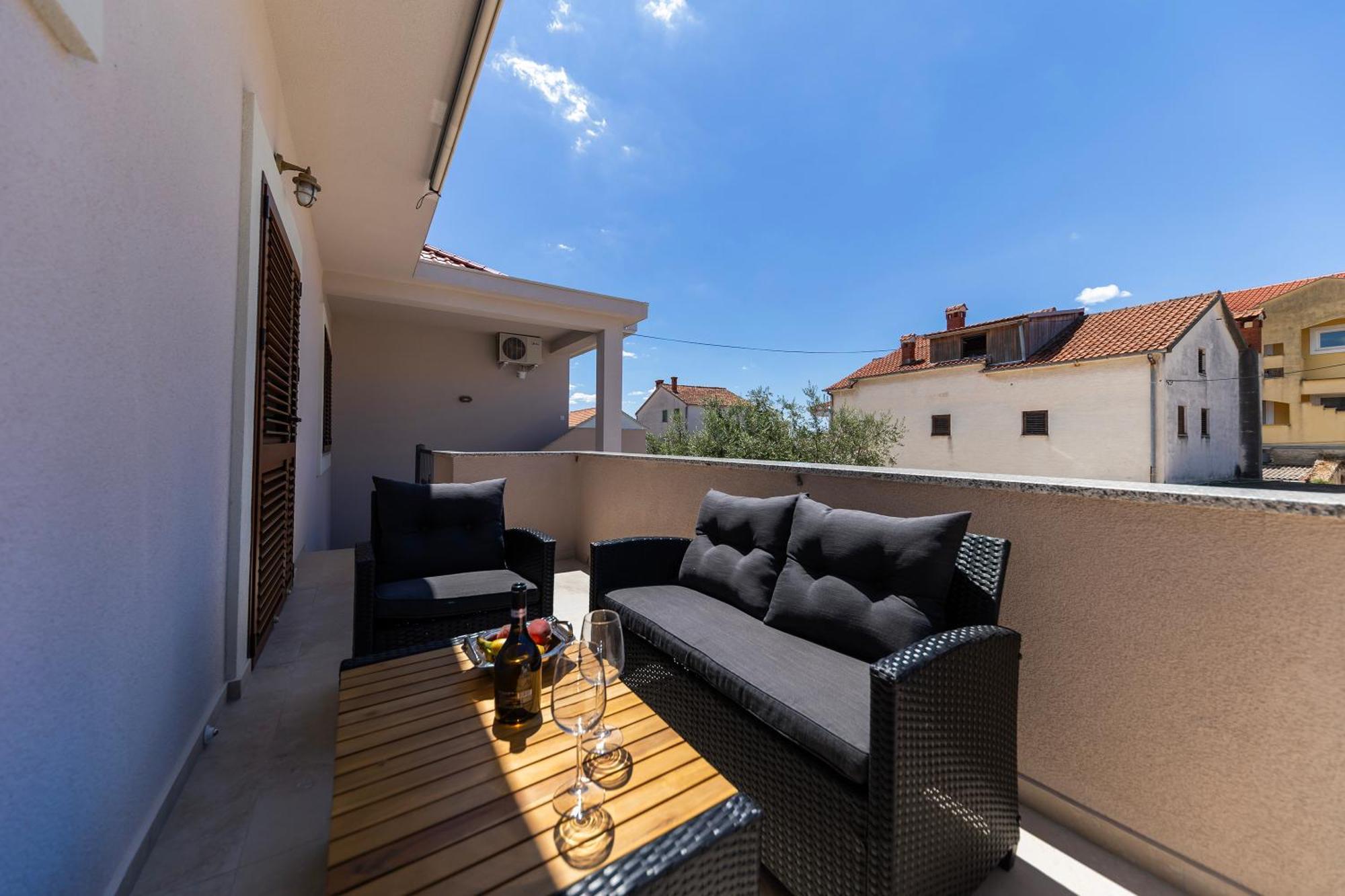 Find Your Haven In Morena Celeste Seaside Puntamika Apartments! Zadar Eksteriør bilde